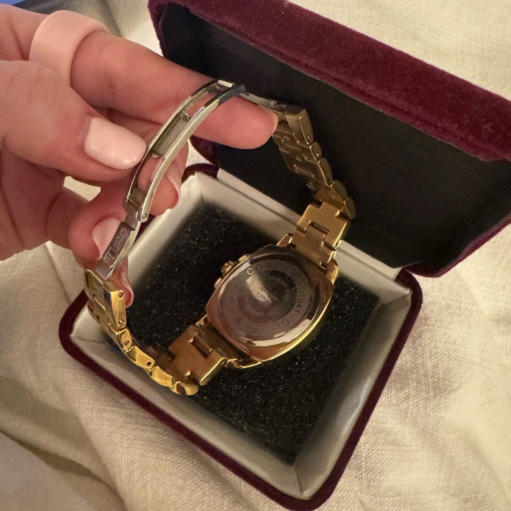Coach Watch - Picture 5 of 5